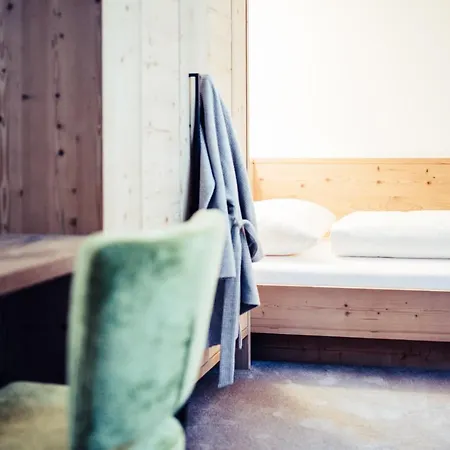 ホテル Biohotel Bergzeit