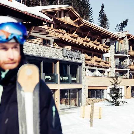 Biohotel Bergzeit 4* Цёблен