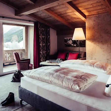 Biohotel Bergzeit 酒店 Zöblen