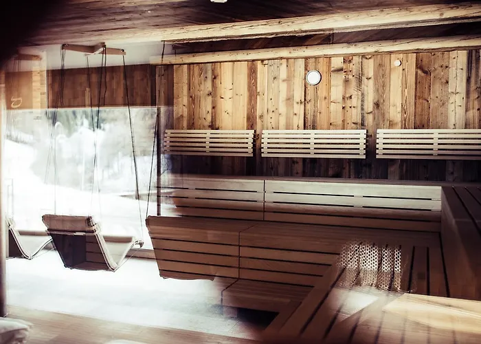 Biohotel Bergzeit ホテル 4*