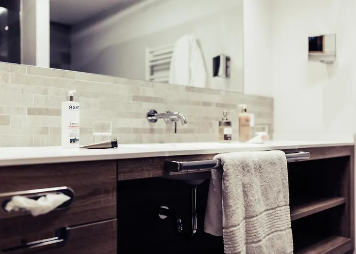 Biohotel Bergzeit 酒店 Zöblen